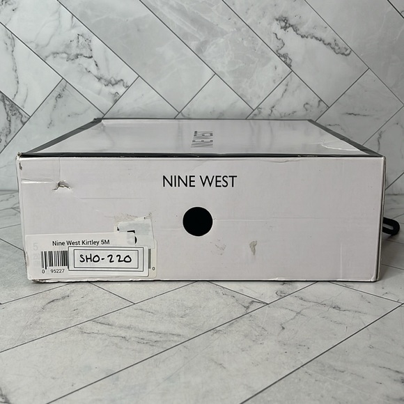 NWT Nine West Womens Black Kirtley Heeled Ankle Boot Shoe Size 5M - Picture 10 of 10